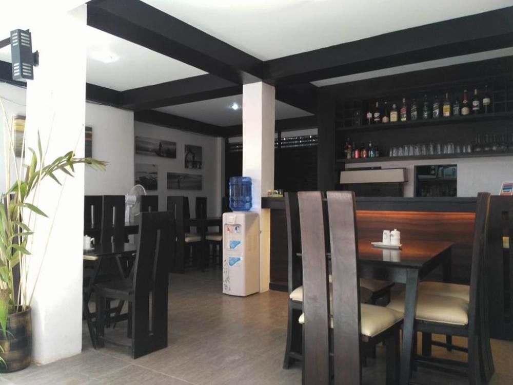 Chateau De Boracay Balabag  Exterior photo